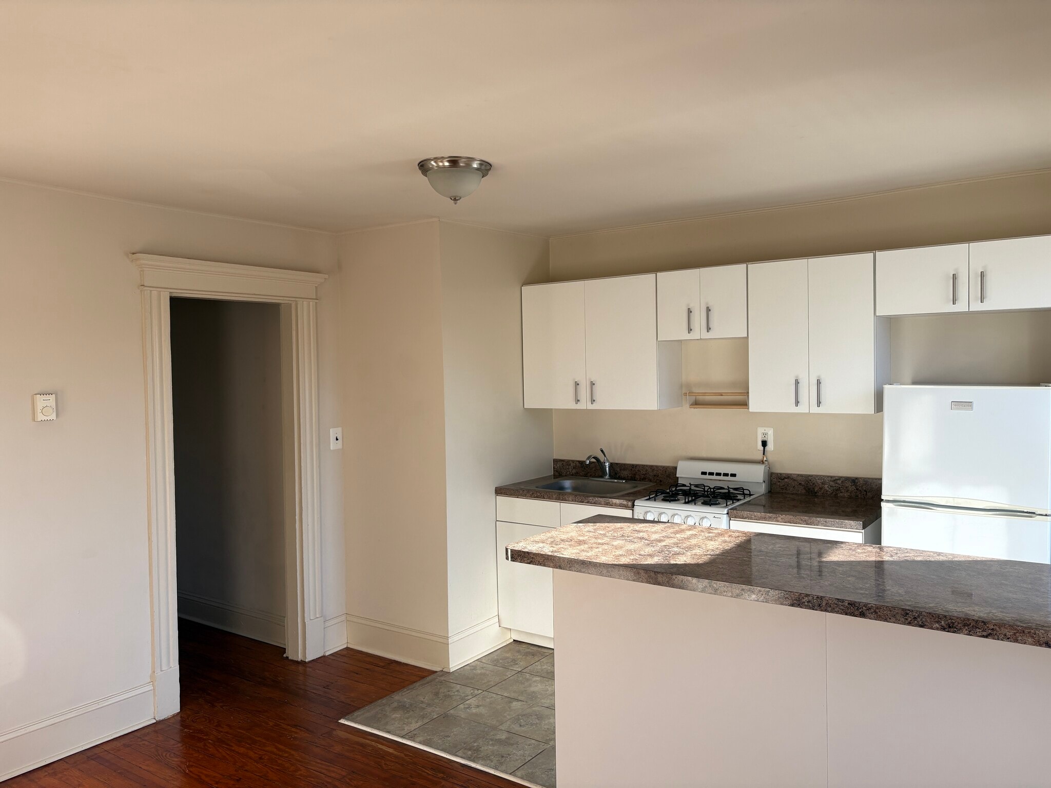 Building Photo - 2836 Guilford Ave