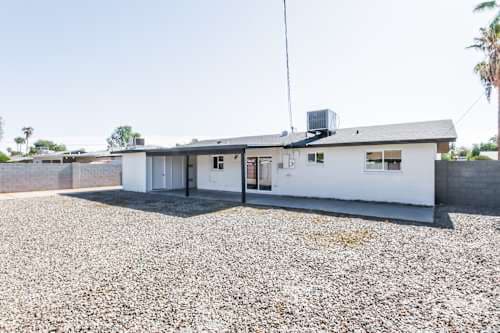 Building Photo - 1238 W Romo Jones St