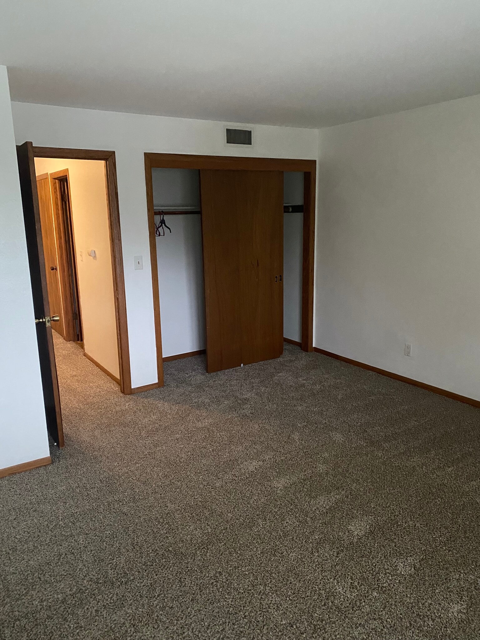 Building Photo - 1325 Camden Way