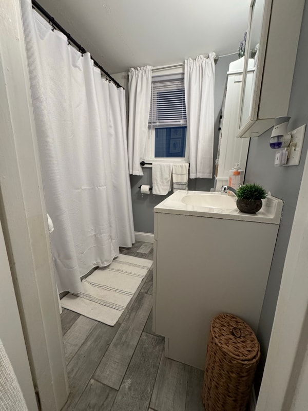 Building Photo - 503 Wood St