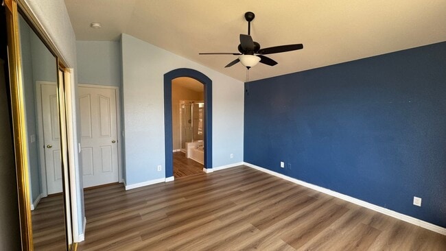Building Photo - Summerlin 4 bedroom 3 car garage