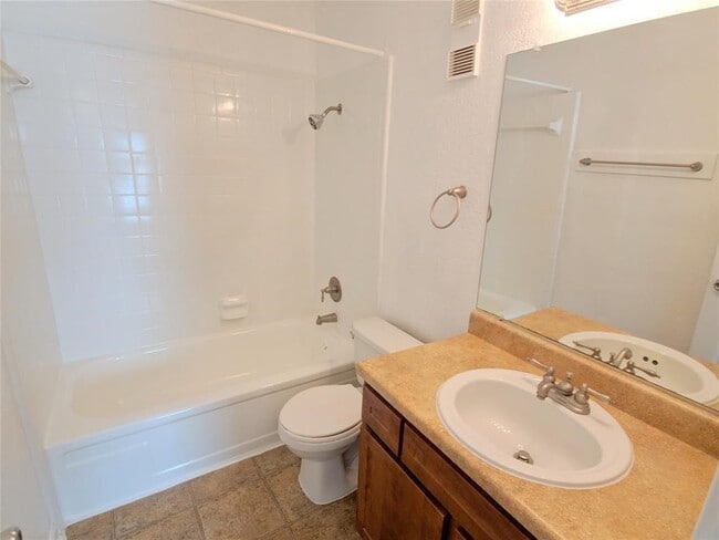 Building Photo - 8100 Creekbend Dr