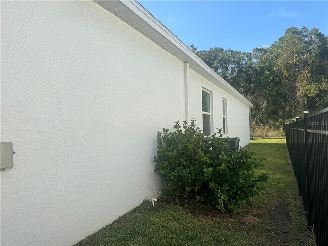 Building Photo - 4374 Eastminster Rd