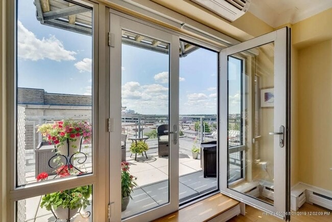 Building Photo - Penthouse Condo in Downtown Portland Peninsula