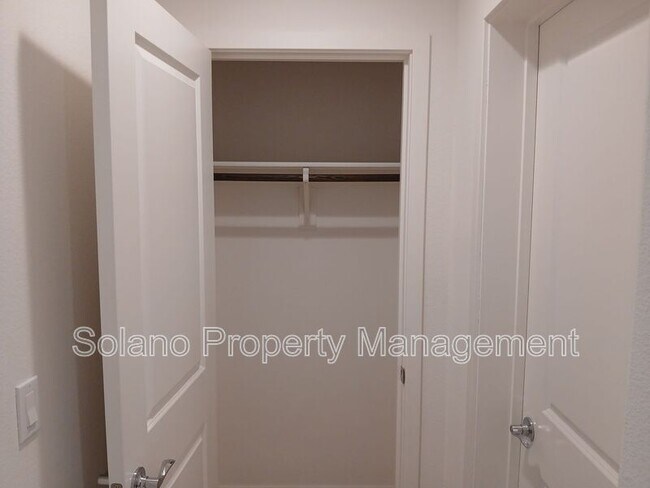 Building Photo - 1284 Warmth Ct