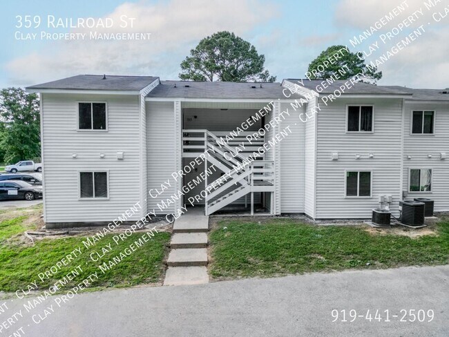 Building Photo - 359 Railroad St