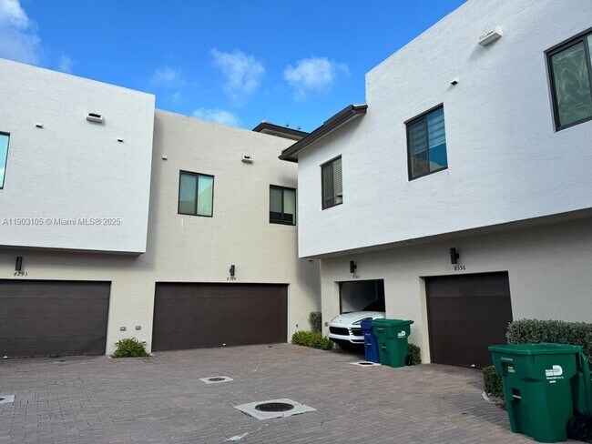 Building Photo - 8364 NW 43rd St