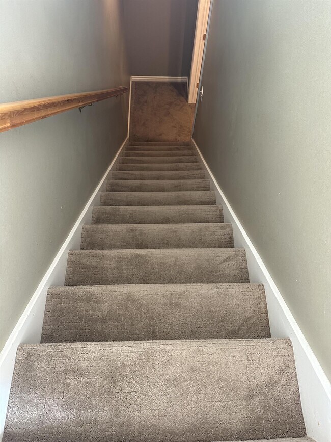 Building Photo - 113 Manilla Dr