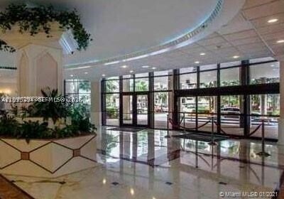 Building Photo - 3800 S Ocean Dr