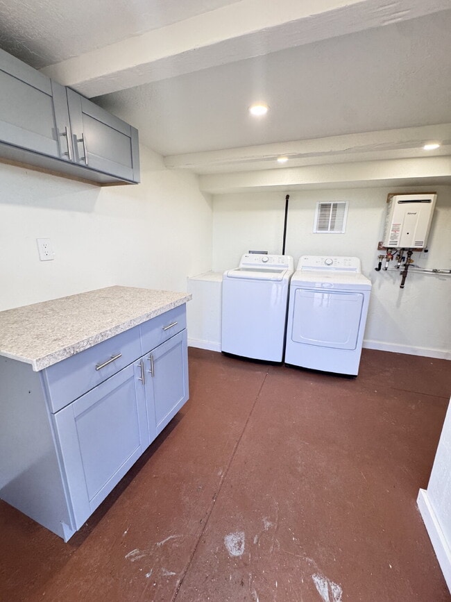 Building Photo - Available Now! 2bd/1ba for rent in Kapaau!