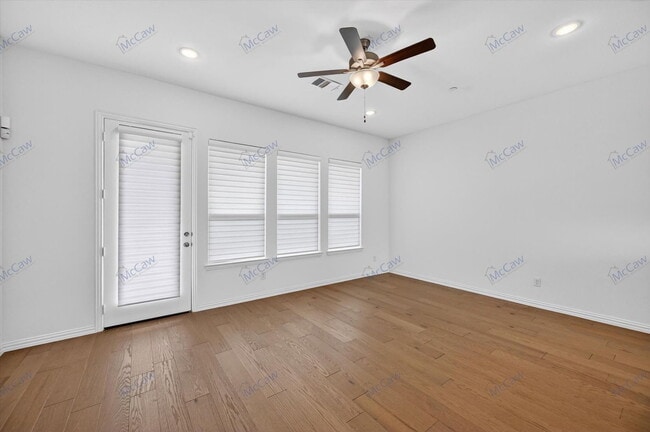 Building Photo - 3717 Island Vista Dr
