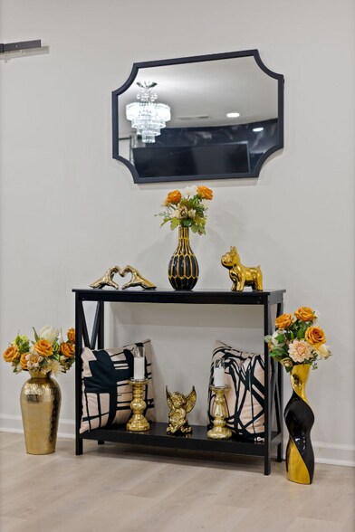 Building Photo - 1362 Graymont Dr SW