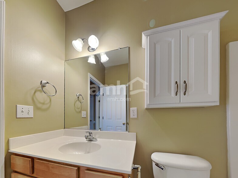 Building Photo - 1268 Beaverton Trl