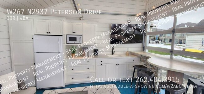 Building Photo - Fully Furnished Stunning Home on Pewaukee ...