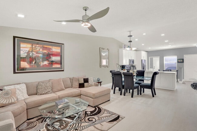 Building Photo - 6444 Mill Pointe Cir