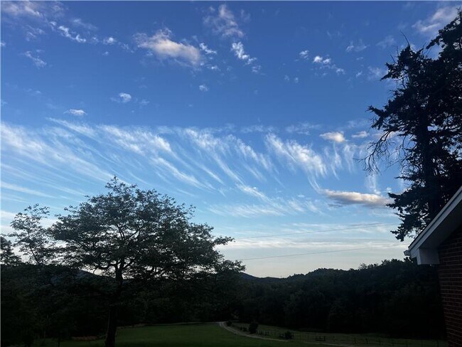 Building Photo - 5870 Quarterwood Rd