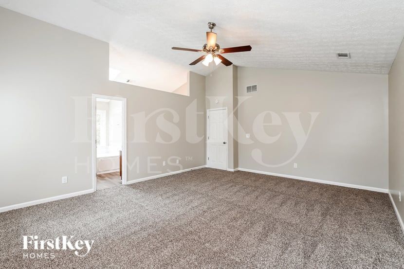 Building Photo - 1817 Emerson Lake Cir