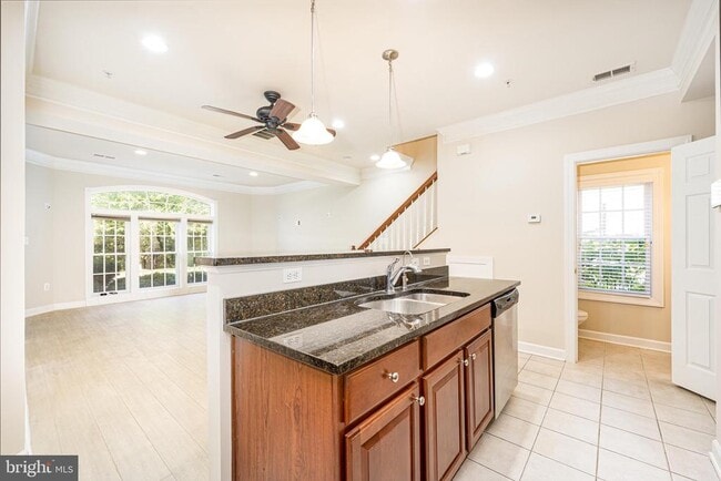 Building Photo - 3687 Spring Hollow Ln