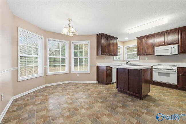 Building Photo - 105 Ashlawn Ct