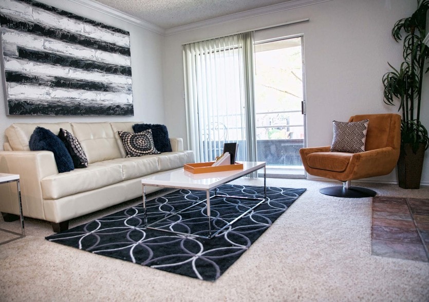 Primary Photo - One Townecrest Apartments