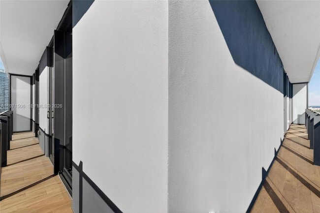 Building Photo - 398 NE 5th St