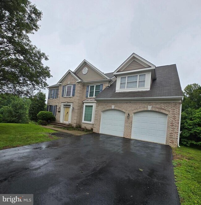 Building Photo - 17090 Anns Brook Ct