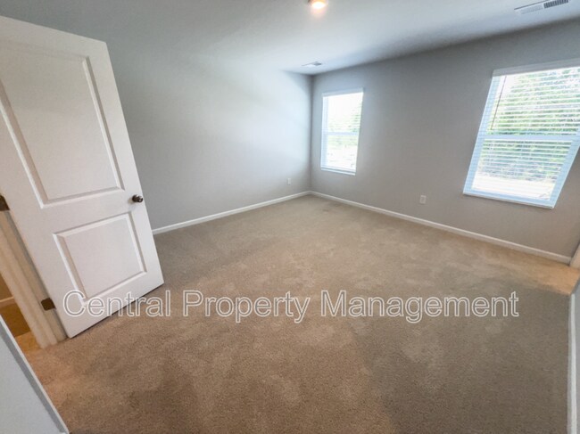 Building Photo - 509 Arrabelle Way