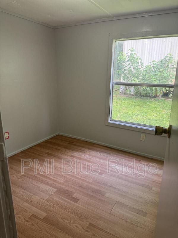 Building Photo - 40 Mcilwain Rd