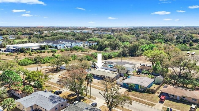 Building Photo - 4418 W Fairview Heights