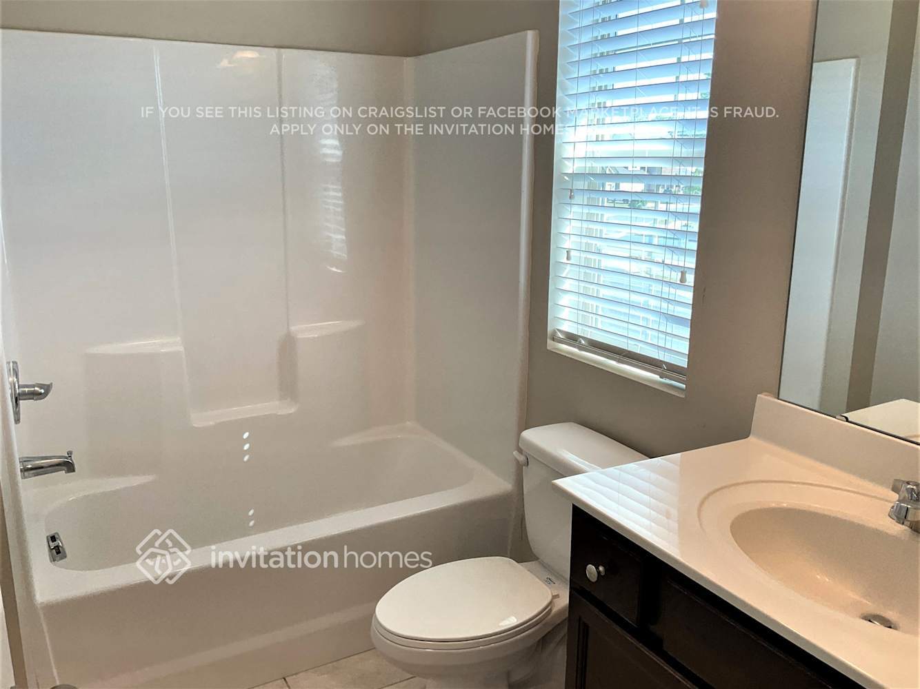 Building Photo - 5381 Roberta Crossing Dr