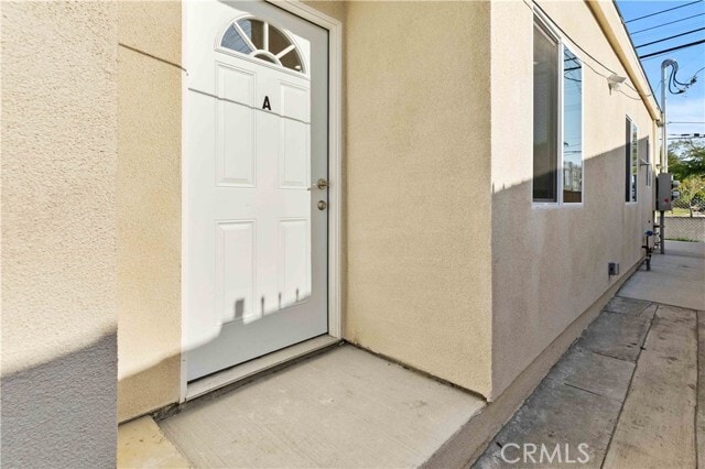 Building Photo - 702 E Glenoaks Blvd