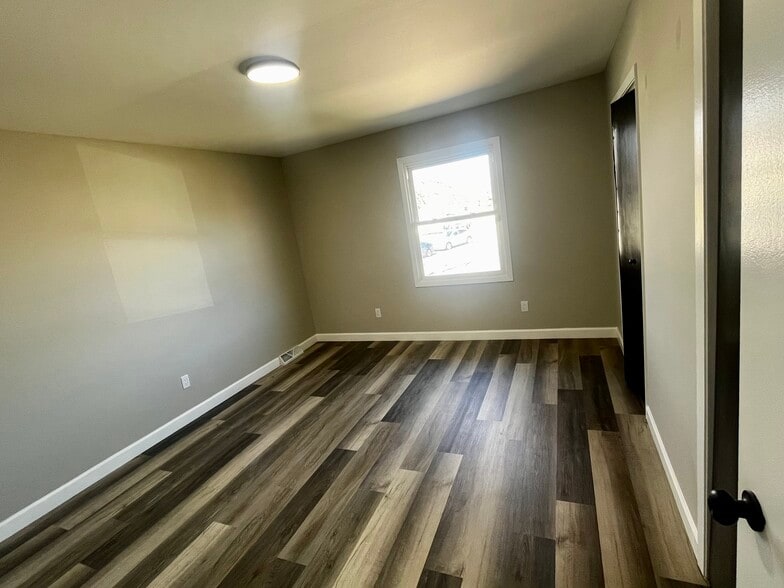 Building Photo - 9652 Johnson St