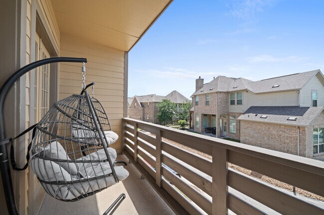 Building Photo - 9679 Towne Lake Pkwy