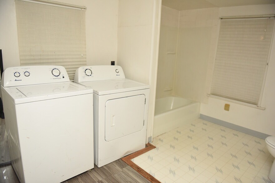 Bathroom - 2312 18th st