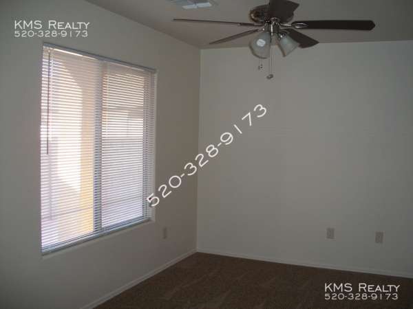 Building Photo - 6027 S Avenida Las Monjas