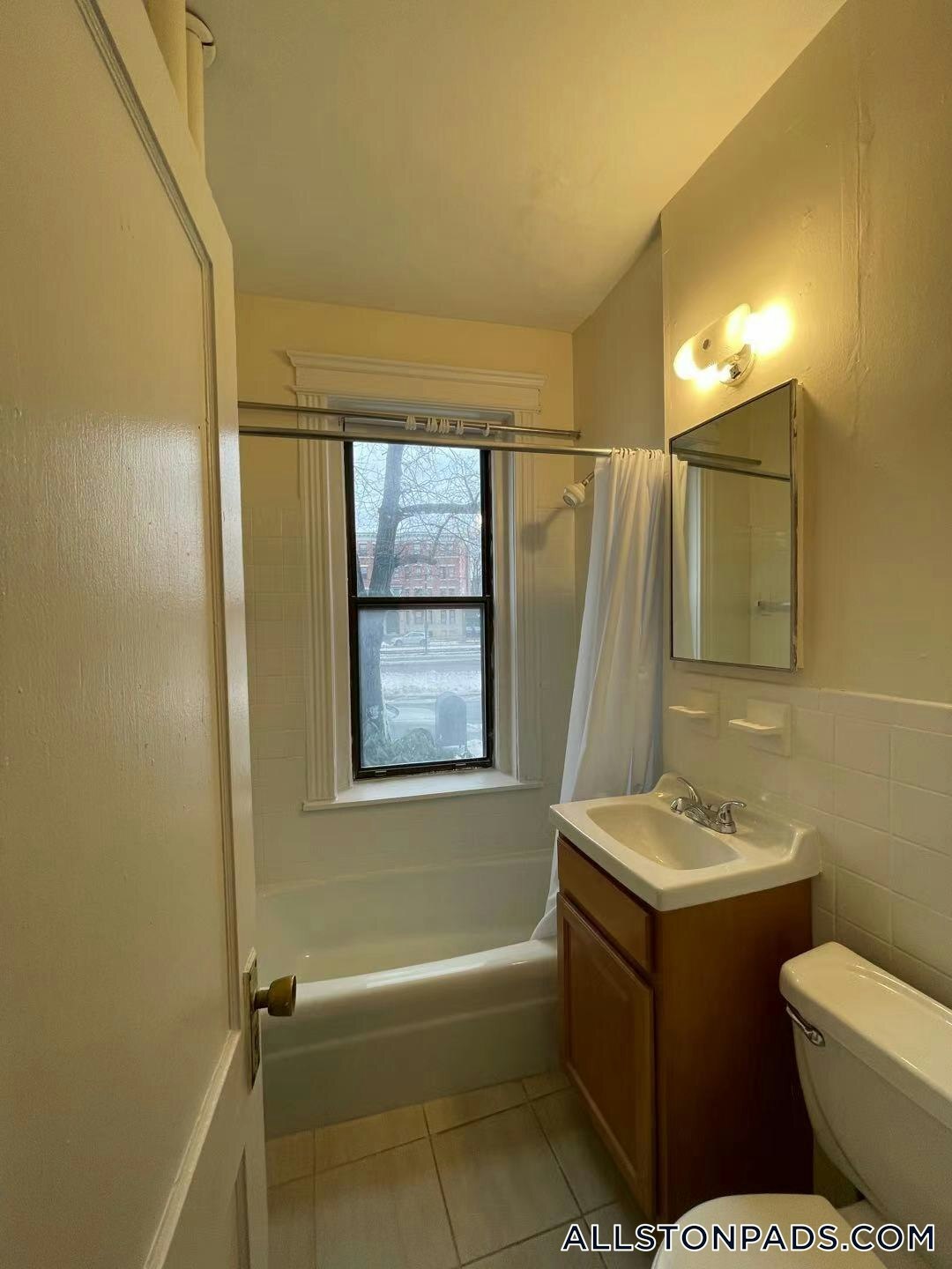 Building Photo - 1160 Commonwealth Ave