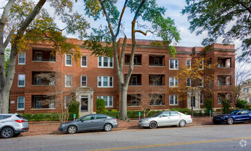 Building Photo - The Senate Club - 2 bedroom/2 bath coming ...