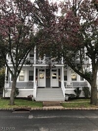 Building Photo - 17 Bowers Ln