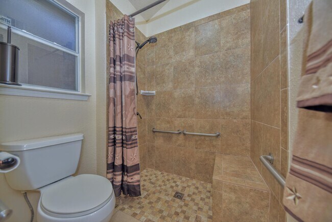 Building Photo - 1372 Michelangelo Dr