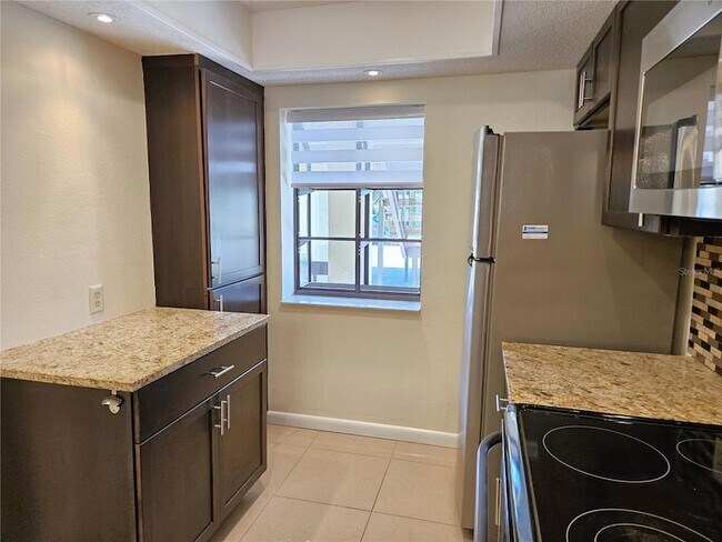 Building Photo - 285 Mission Trl