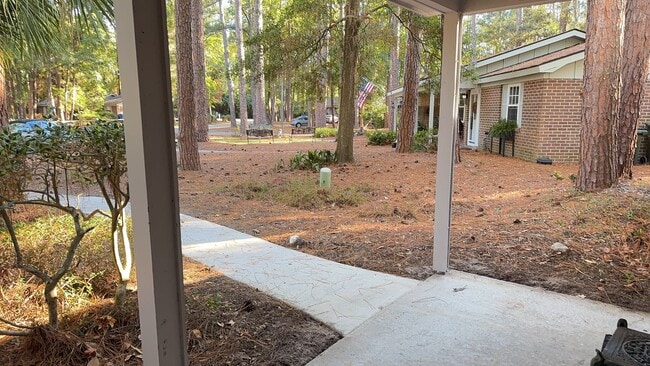Building Photo - Cozy Two Bedroom Duplex on South End HHI