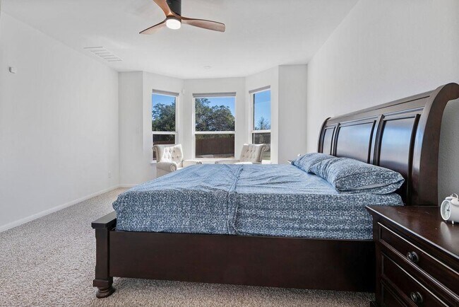 Building Photo - 232 Barton Oak Trl