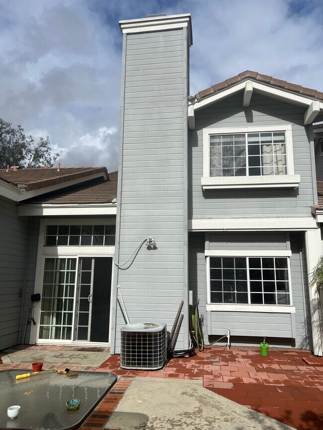 Building Photo - 2266 Aspen St