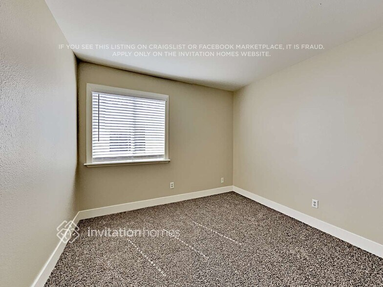 Building Photo - 885 Angelus Oaks Dr