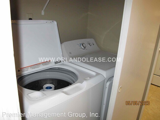 Building Photo - 3 br, 2 bath House - 4240 PERSHING POINTE ...