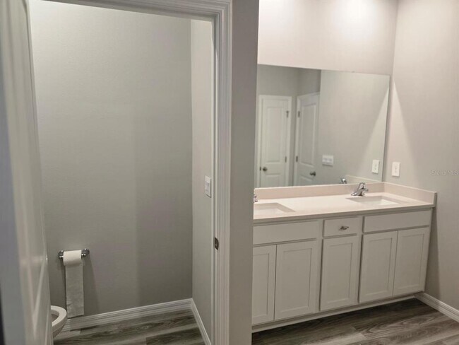 Building Photo - 6779 Flint Crk Dr