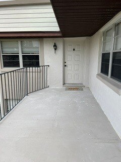 Building Photo - 122 Windtree Ln