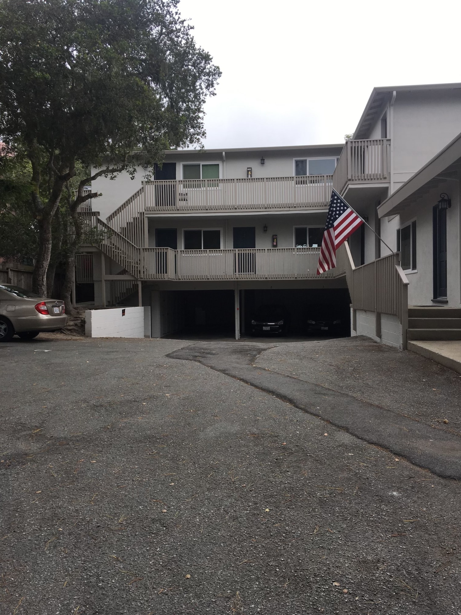 Building Photo - 1020 Funston Ave