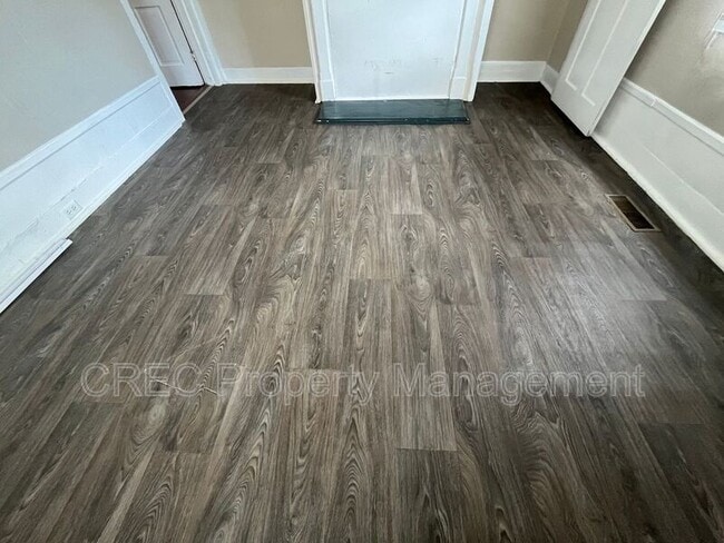 Building Photo - 3 Franklin St