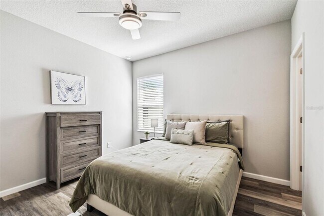 Building Photo - 3902 W Everett Ave